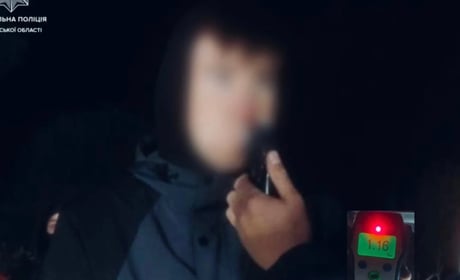 Без документів і напідпитку: на Дубровиччині зупинили неповнолітнього мотоцикліста