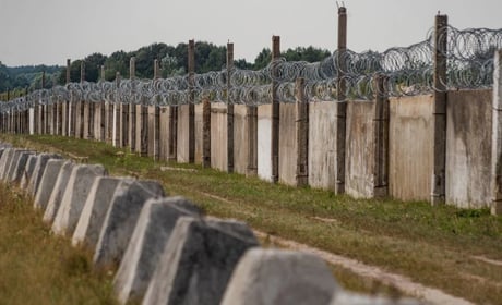 Координував схему незаконної втечі за кордон: у Сарненському районі судитимуть 21-річного чоловіка