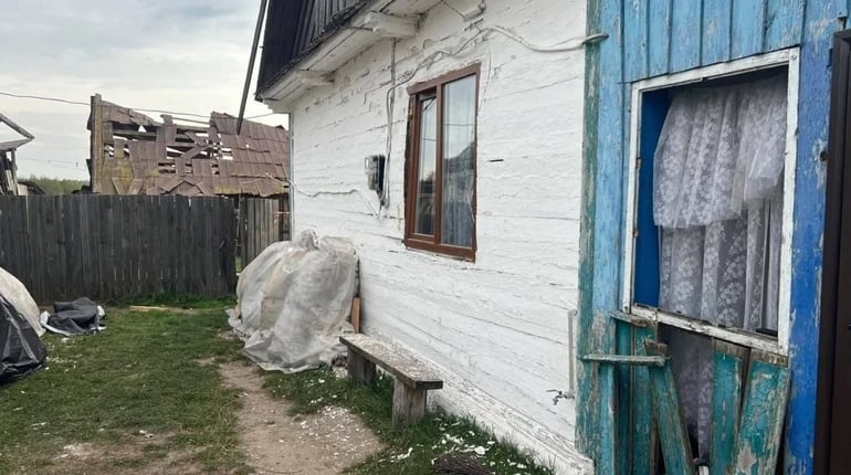 Троє поранених і пошкоджені будинки: росія знову атакувала Сарненщину
