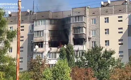 На Херсонщині окупанти атакували житлові будинки, церкву, магазин, будинок культури та приватні авто