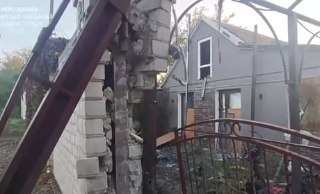На Херсонщині окупанти завдали ударів по житлових будинках та приватних автомобілях