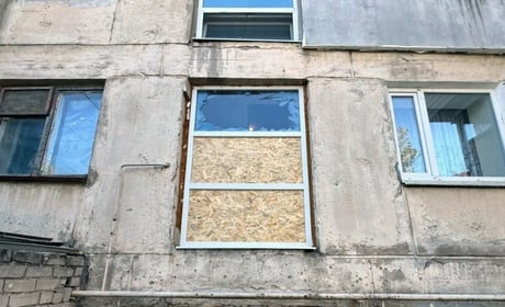 На Херсонщині армія рф завдала ударів по житлових будинках та приватних автомобілях