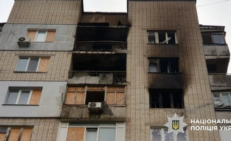 На Херсонщині окупанти атакували будинки, адмінбудівлю, магазин та приватні авто