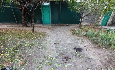 На Херсонщині окупанти завдали ударів по житлових будинках та приватних автомобілях