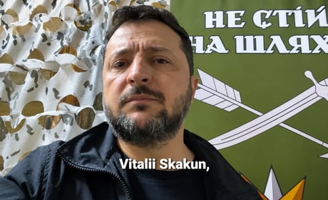 Володимир Зеленський згадав Віталія Скакуна, який загинув, підриваючи міст у Генічеську
