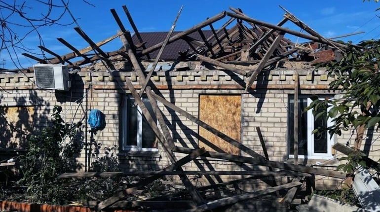 На Херсонщині окупанти атакували житлові квартали, критичну та соціальну інфраструктуру