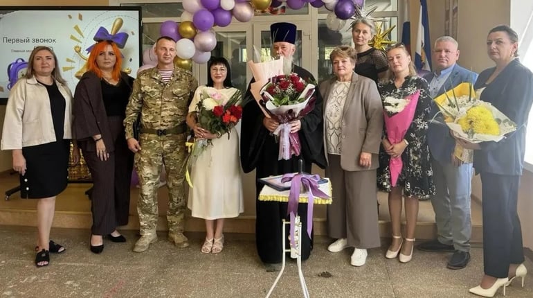 Росгвардія, «прокурор» і військові: як окупанти провели 1 вересня в окупованій частині Херсонщини