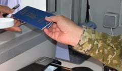 Пункти пропуску на кордоні можуть тимчасово зупиняти роботу під час атак РФ. Що варто знати туристам