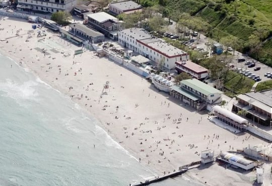 Під кінець сезону в Одесі відкрили ще сім пляжів. Чи безпечно там відпочивати