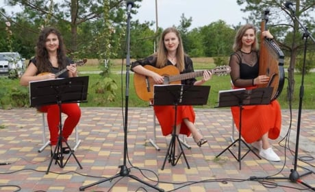 Музика, що надихає: гурт викладачів «Trio Girls» із Фастівської дитячої музичної школи
