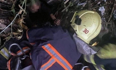 У Фастові рятувальники витягли чоловіка з погреба