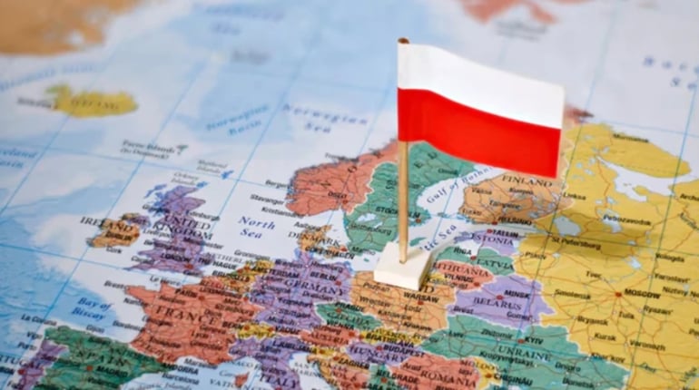 Що потрібно для поїздки з України до Польщі: документи, багаж і правила перетину кордону