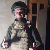 «Свій своєму»: чому колишній військовий із Шостки став психологом і досі отримує дзвінки з фронту