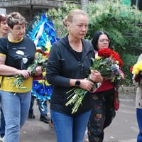 «Золота людина» та мужній воїн: Шосткинщина попрощалася зі старшим лейтенантом Максимом Хоменком