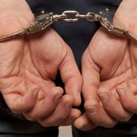 Мільйон у посилці: у Сумах затримали чоловіка, який готував масовий продаж наркотиків