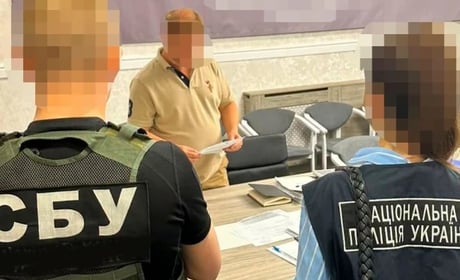 Заробляли на ритуальних послугах: у Сумах викрили чиновника, який вкрав майже 3,7 млн грн з бюджету