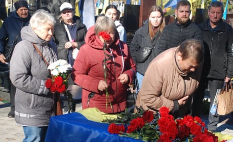 Навіки 25: Шостка попрощалася зі старшим сержантом Микитою Кушніром, який загинув від ворожого БпЛА