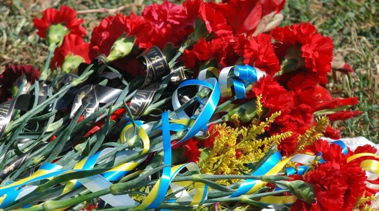 Шосткинщина провела в останню путь сержанта РЕБ Сергія Пісклова
