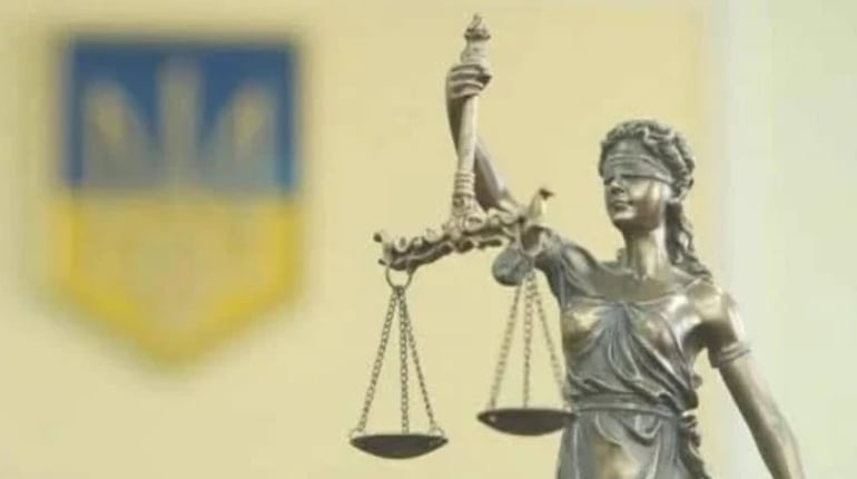 Мешканка Шостки відбуде 8 років в'язниці за розбещення доньки та виготовлення дитячої порнографії