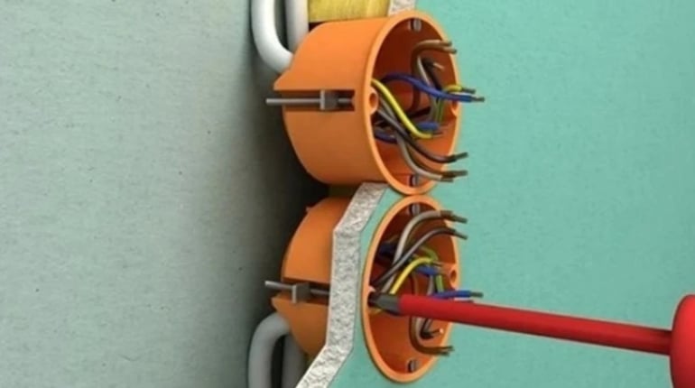Розподільні коробки для безпечного монтажу електропроводки