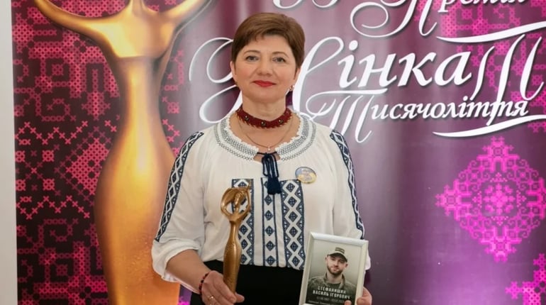Її серце болить за сина - і б’ється за людей: історія мами загиблого воїна Лариси СТЕФАНИШИН