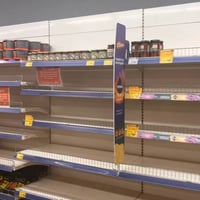 Ажіотаж на бакалію в Південноукраїнську: чому зникають продукти і чи є дефіцит