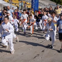 «Шаную воїнів, біжу за Героїв України»: південноукраїнці долучилися до патріотичного забігу