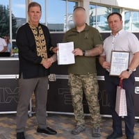Південноукраїнці допомагають бити ворога: військовим передали обладнання для БпЛА