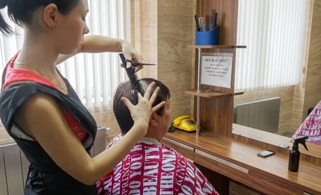 У Південноукраїнську змінили графік перукарських послуг у соцперукарні: що зміниться з вересня