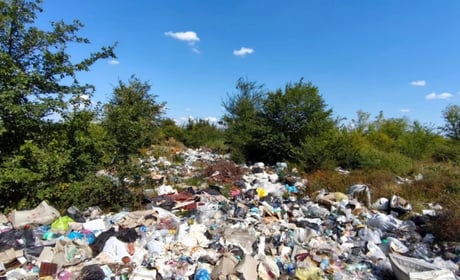 На Первомайщині виявили два стихійних сміттєзвалища площею 1600 метрів квадратних