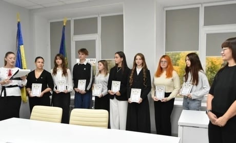 Хто рік отримуватиме стипендію міського голови в Південноукраїнську: список учнів