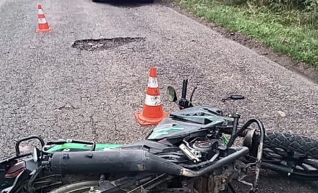 У ДТП поблизу Врадіївки постраждали 26-річна водійка мотоцикла та 5-річна дитина