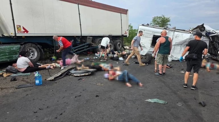 Дружина водія Nissan шукає свідків ДТП під Миколаєвом, де загинули 12 людей