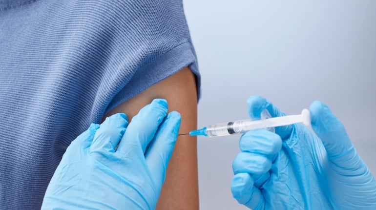 Пропустили щеплення? Що робити, аби не почати вакцинацію з нуля