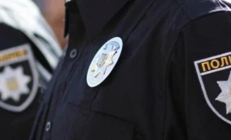 На Славутчині чоловік травмував поліцейського під час виклику про домашнє насильство