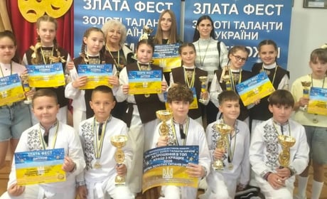 Два Гран-прі та шість призових місць: тріумф нетішинської «Криниченьки» у Мукачеві