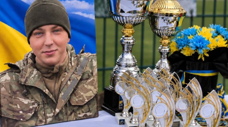 Грали за Умку: у Нетішині відбувся футбольний турнір пам’яті Героя Олександра Наумова