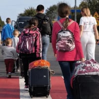 «Навчалися навіть на горищі»: як родина з Нової Каховки зберігала українську освіту в окупації