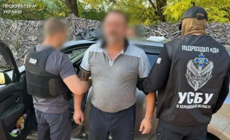 На Херсонщині 57-річного таксиста підозрюють у пособництві дезертирству