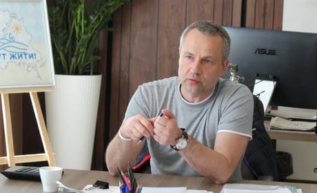"Його нога опухла й гнила": чому досі не визволений з полону мер Херсона Колихаєв
