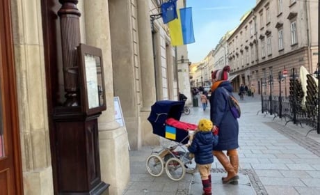 Скільки українських біженців у Польщі планують повернутися до України