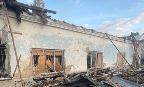 Загарбники обстріляли 24 населених пункти Херсощини. 4 поранених, пошкоджено 5 будинків