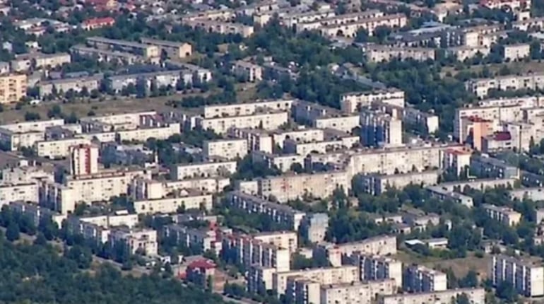На ТОТ Херсонщини окупаційна влада заселяє приїжджих з РФ медиків у відібране житло