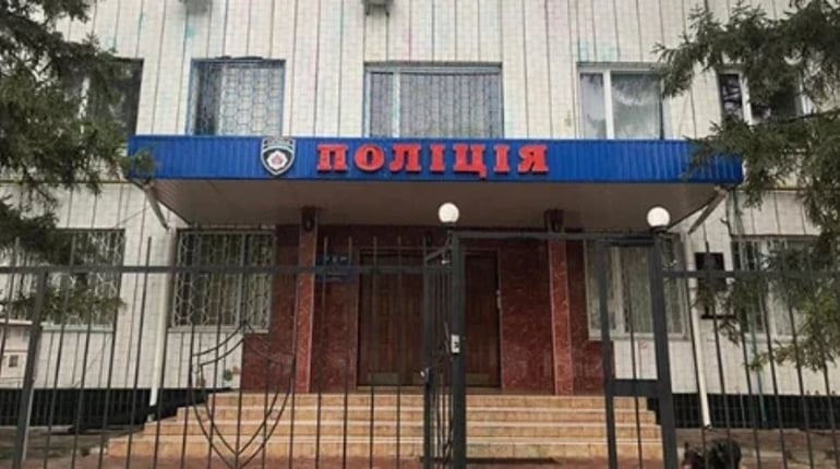 В окупаційної «поліції» Каховки кадрова криза: заманюють високими зарплатами