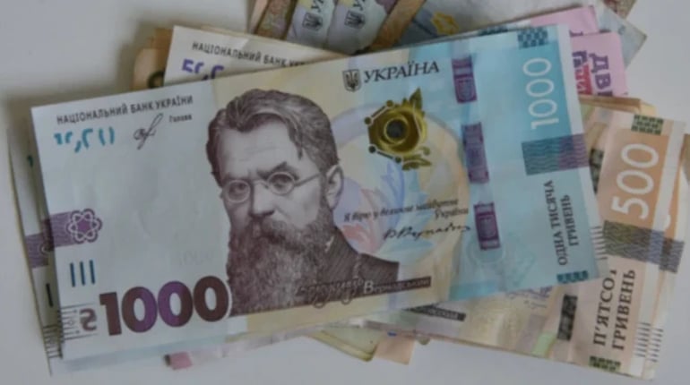 Родинам з прифронтових громад роздадуть по 20 тисяч на зиму