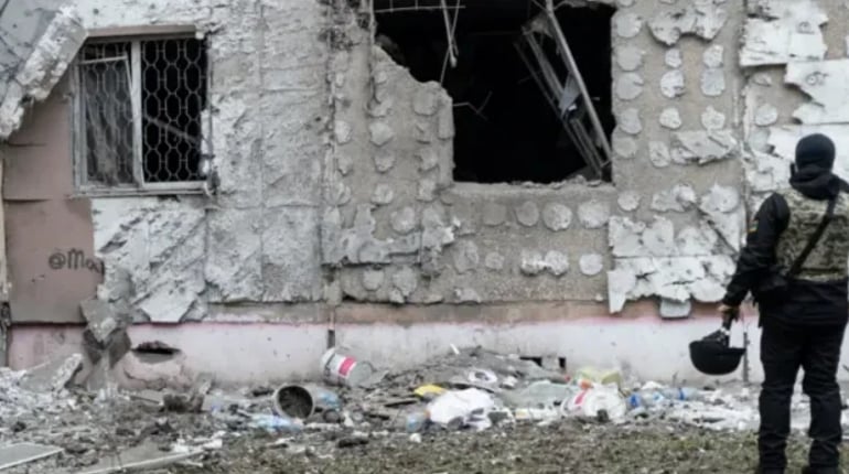 Росіяни в Херсоні підпалюють цілі квартали: шокуюча розповідь журналістки