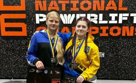 Дві спортсменки з Борислава стали чемпіонками України з класичного пауерліфтингу