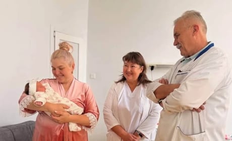 "Було технічно непросто": після пухлини і грижі дрогобичанка народила третю дитину