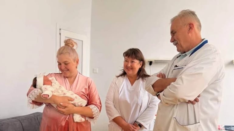 "Було технічно непросто": після пухлини і грижі дрогобичанка народила третю дитину