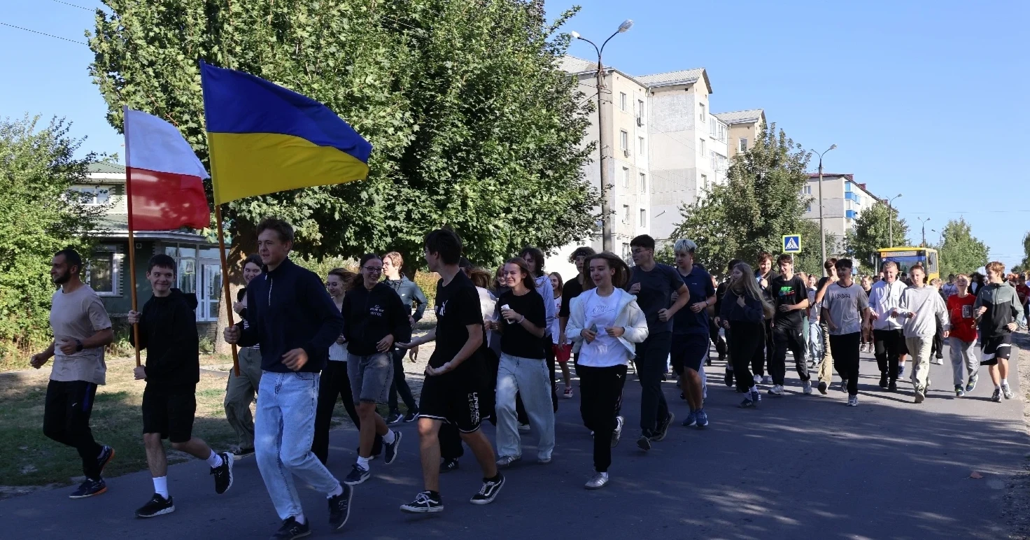 У Городоцькому ліцеї №3 всешкільним забігом відзначили Тиждень спорту